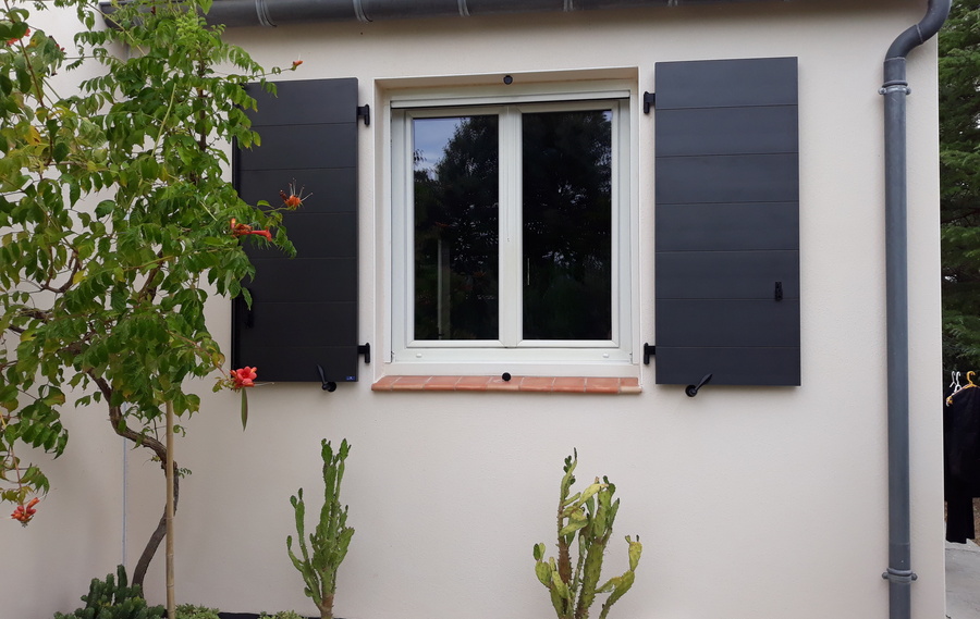 Volets battants épurés à Mantes-la-jolie