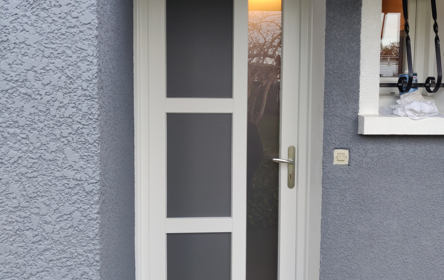 Notre gamme de portes d'entrée en PVC CLASSIQUE et PVC CONTEMPORAINE à Mantes-la-jolie