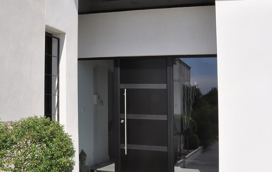 Notre gamme de portes d'entrée en ALU CLASSIQUE et CONTEMPORAINE à Mantes-la-jolie